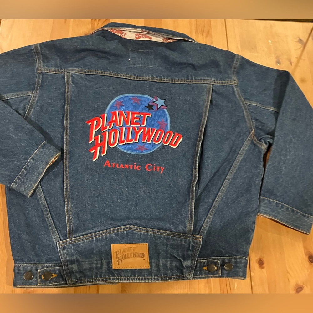 EUC Planet Hollywood Blue Denim Jacket Atlantic City Vintage Size Small unisex
